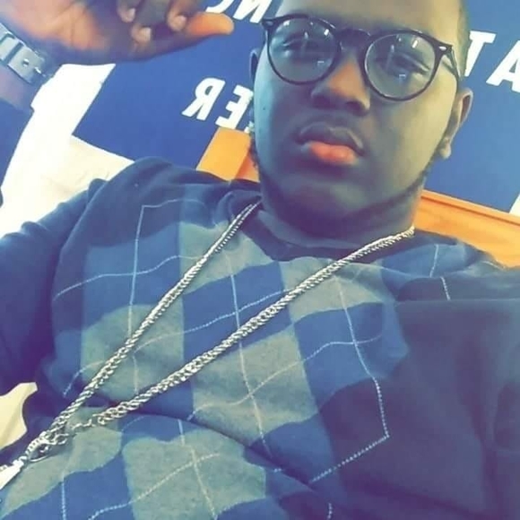 Meet your Posher, Alvin - Picture 1 of 1